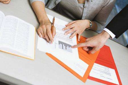 政府管得过多,就会抑制有效竞争 政府管得过多,就会抑制有效竞争